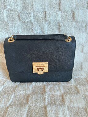 NWT!RARE! MK Michael Kors Tina Medium Leather Shoulder Flap Crossbody 35T7GT4F2L